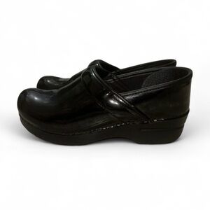 Dansko‎ Professional Black Women’s Clog size EU 39 or 8.5/9 US